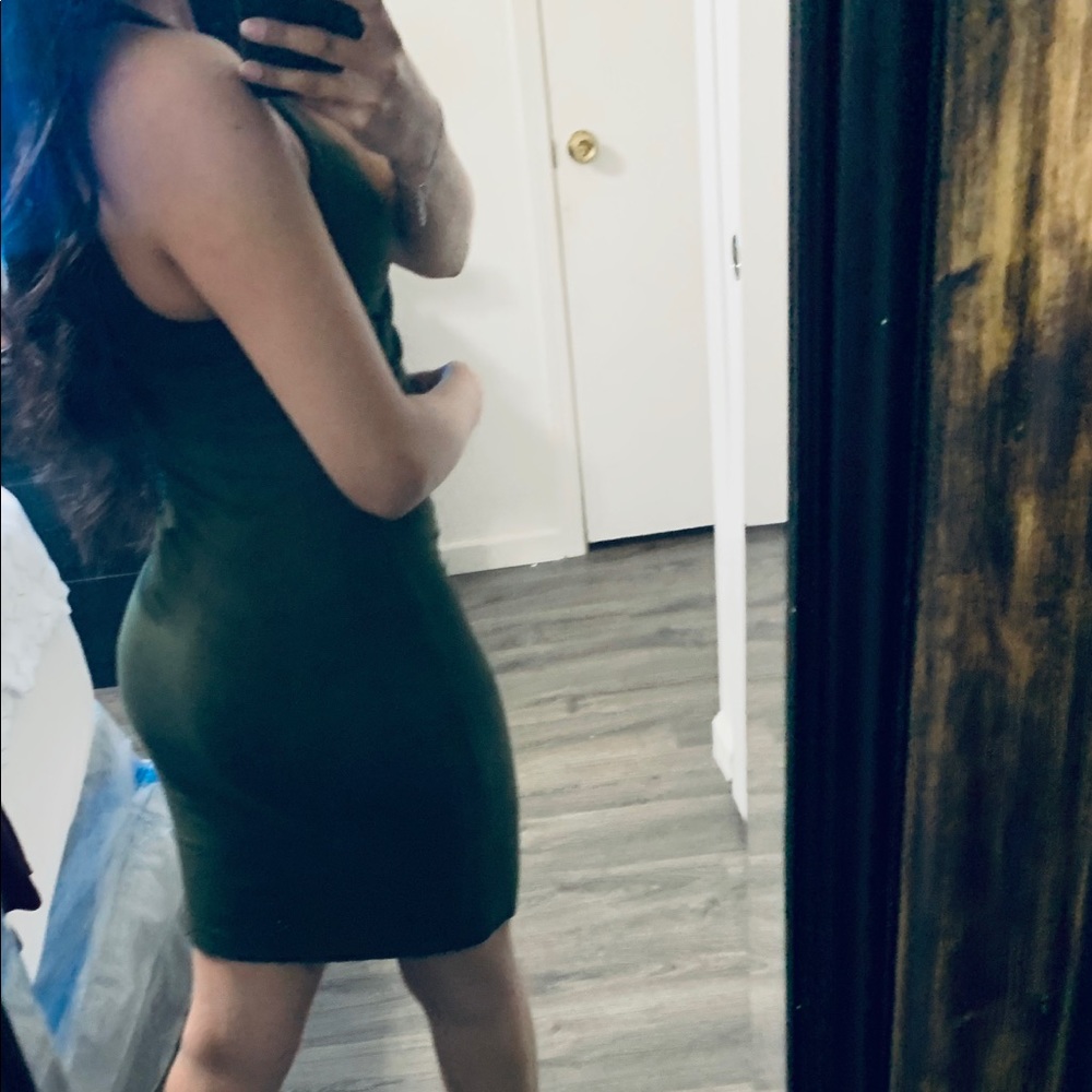 Dress - Picture 2 of 2